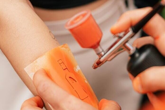 Airbrush Event Airbrush gadplan Aperol Loolapalooza Tattooprinter
