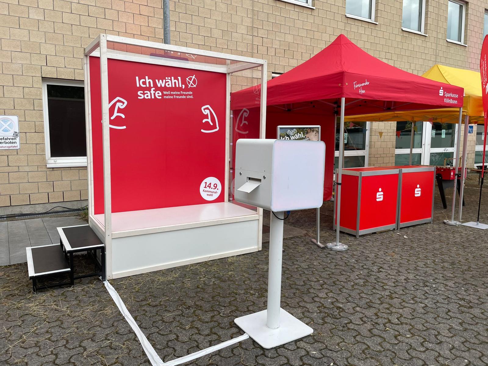 Schaufenster Photobooth Vogue Booth gadplan Sparkasse Köln Photobooth