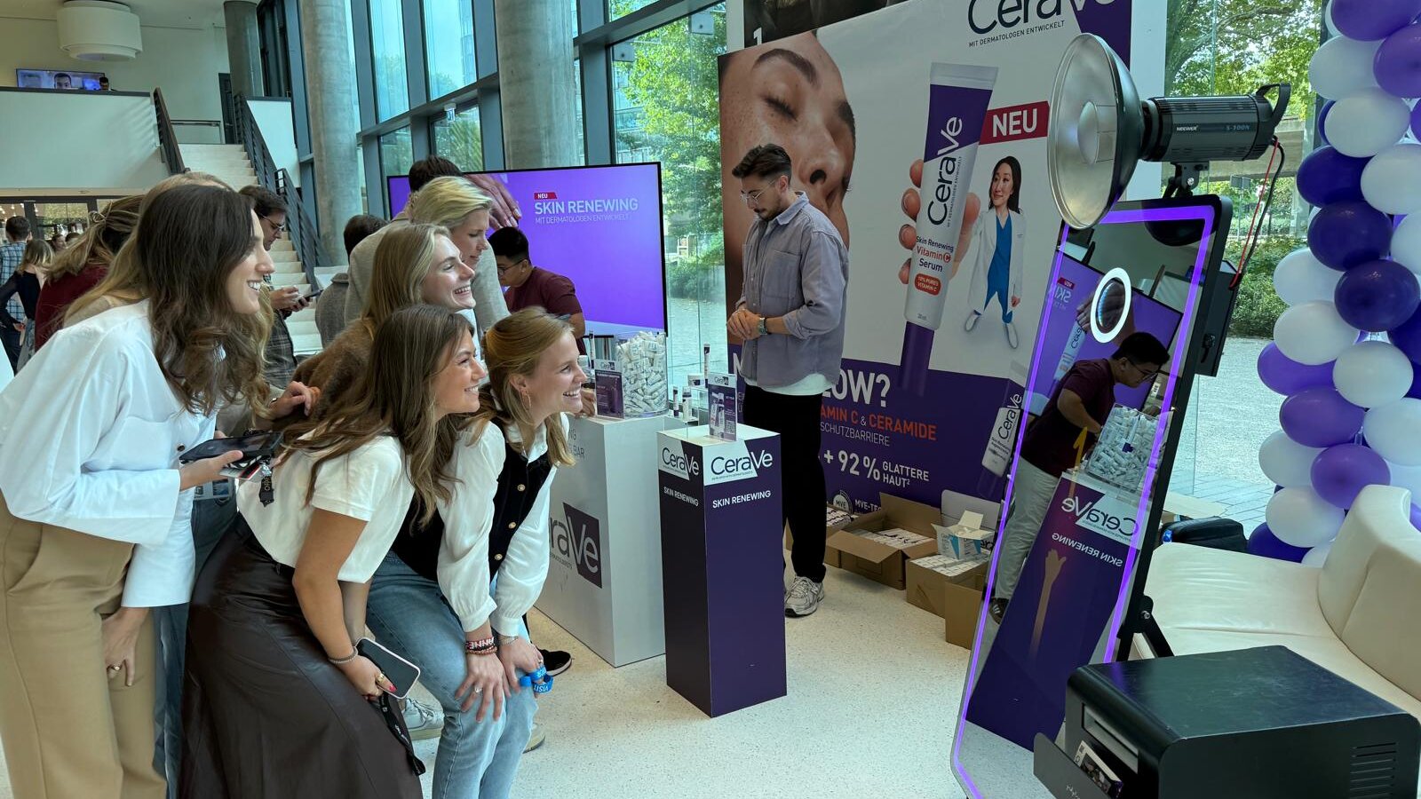 Mirrorbooth Fotospegel Mirror booth gadplan maywald cerave