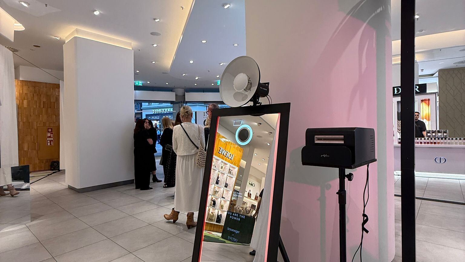 Mirorbooth Fotospiegel Breuninger gadplan München