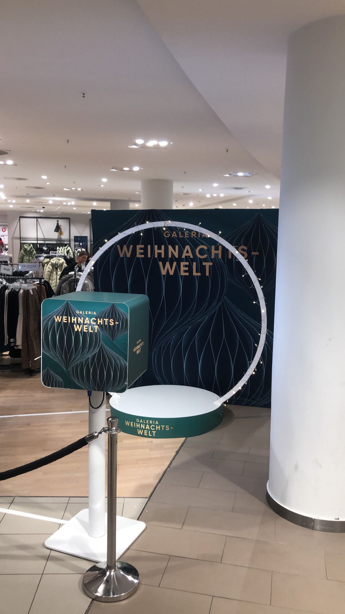 gadplan Schneekugel Weihnachtsring Sonderbau Photobooth Fotobox GALERIA Kollektiv K