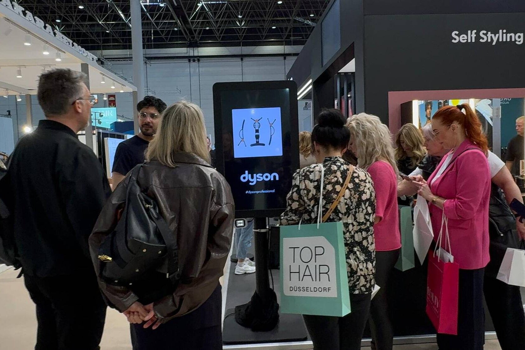 Slot Machine gadplan Dyson Top Hair Photobooth