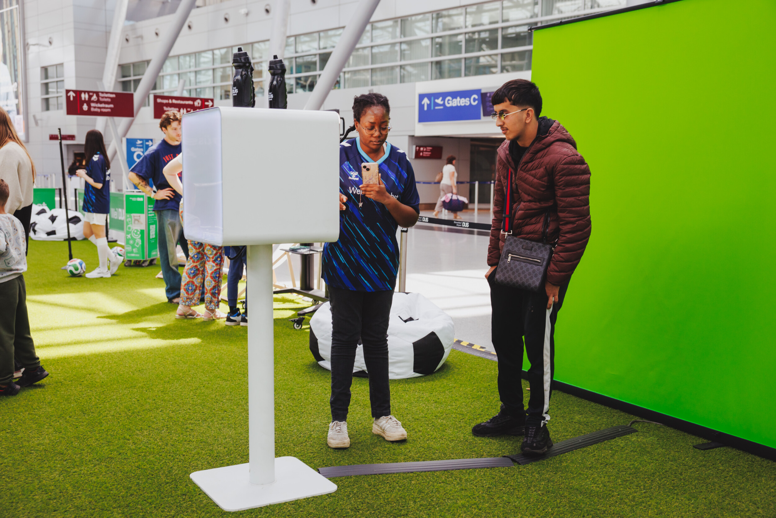 KI Fotobox Fußbal Photobooth gadplan Flughafen Düsseldorf Lieblingsagentur