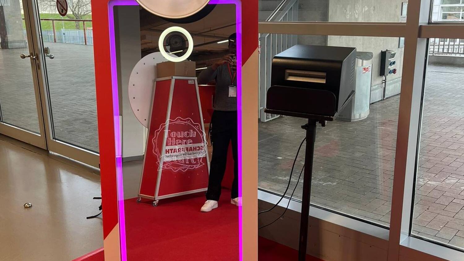 Mirrorbooth Fotospiegel Fototool gadplan Düsseldorf Fotoaktion Schaffrath