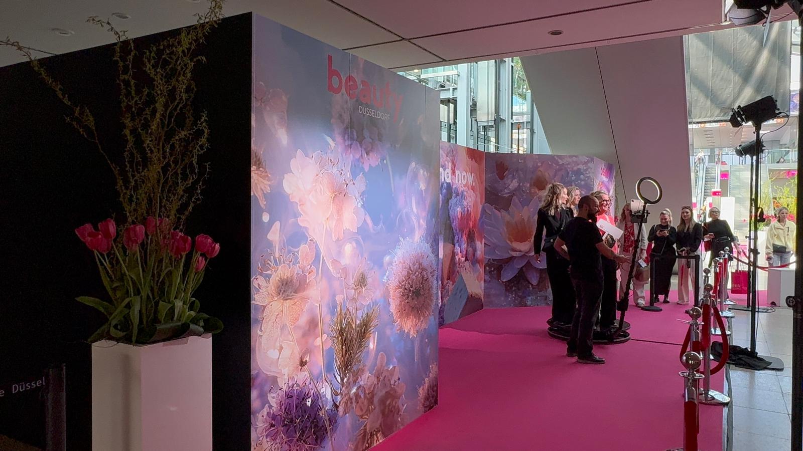 Spinbooth 360 grad Kamera gadplan 360 Booth Beauty Düsseldorf